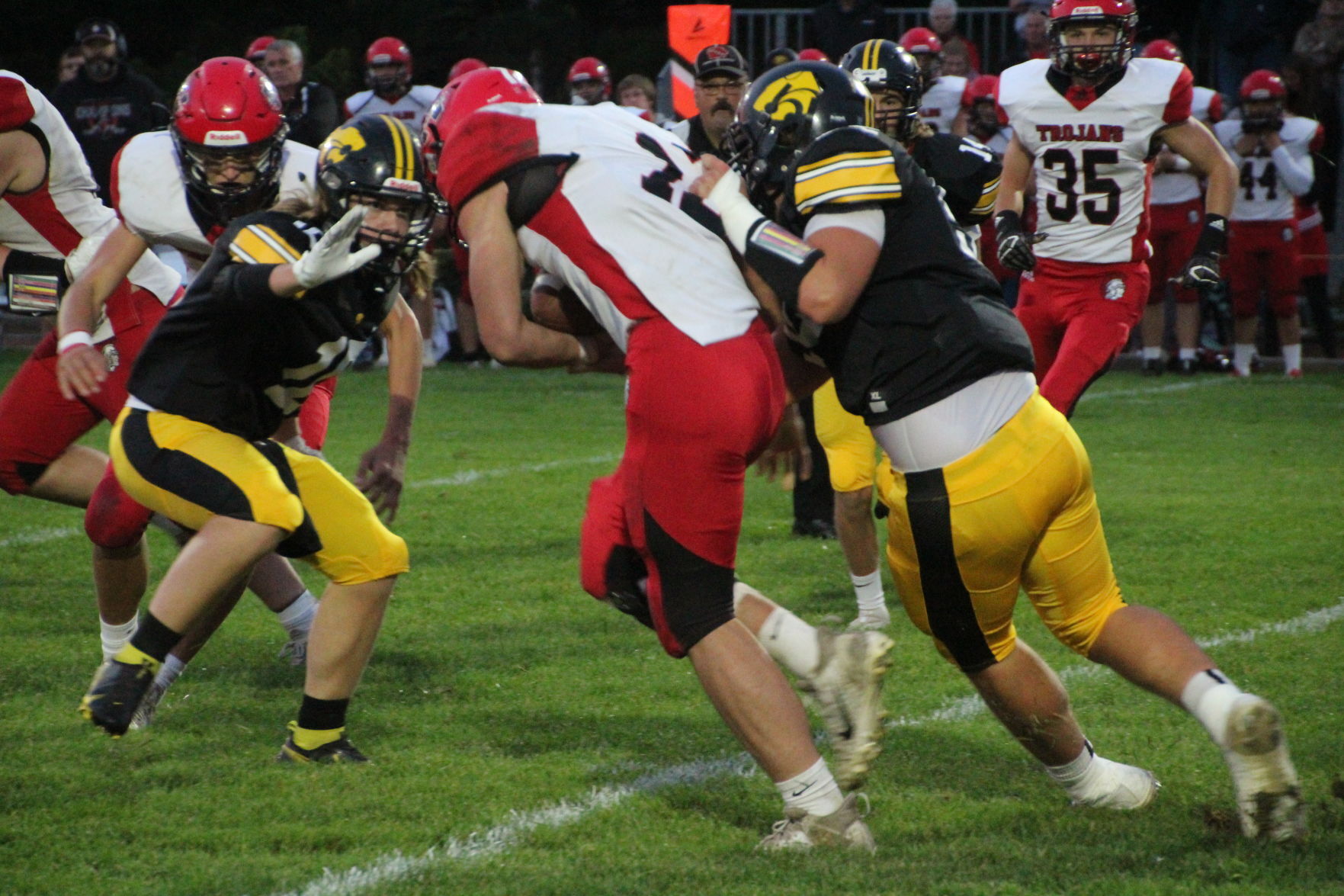 Clubine rides Herold for tackle